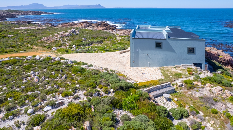 4 Bedroom Property for Sale in Sunny Seas Estate Western Cape